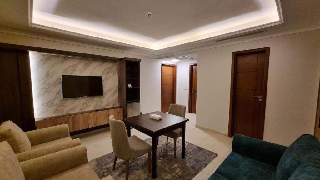 Grand Plaza Sheikh Zayed Hotel Kafr Abū 'umaydah Kültér fotó