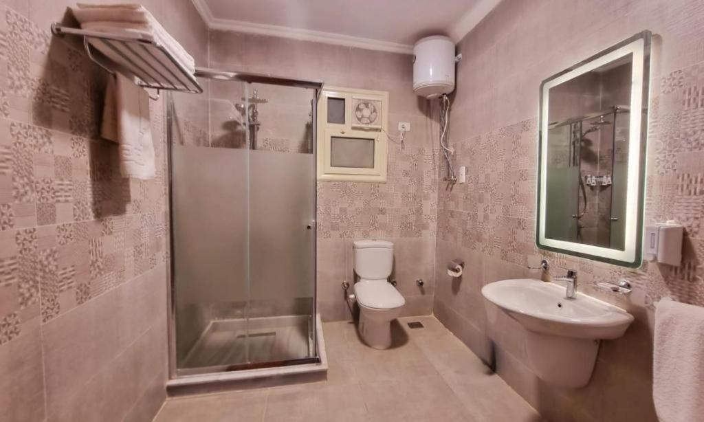 Grand Plaza Sheikh Zayed Hotel Kafr Abū 'umaydah Kültér fotó